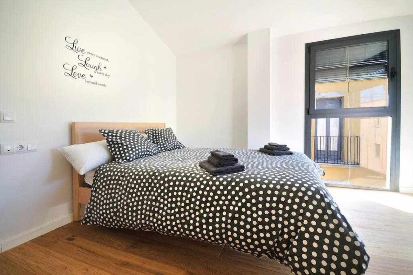 Estupendo Con Vistas Bonitas Y Airecon Apartamento Gerona