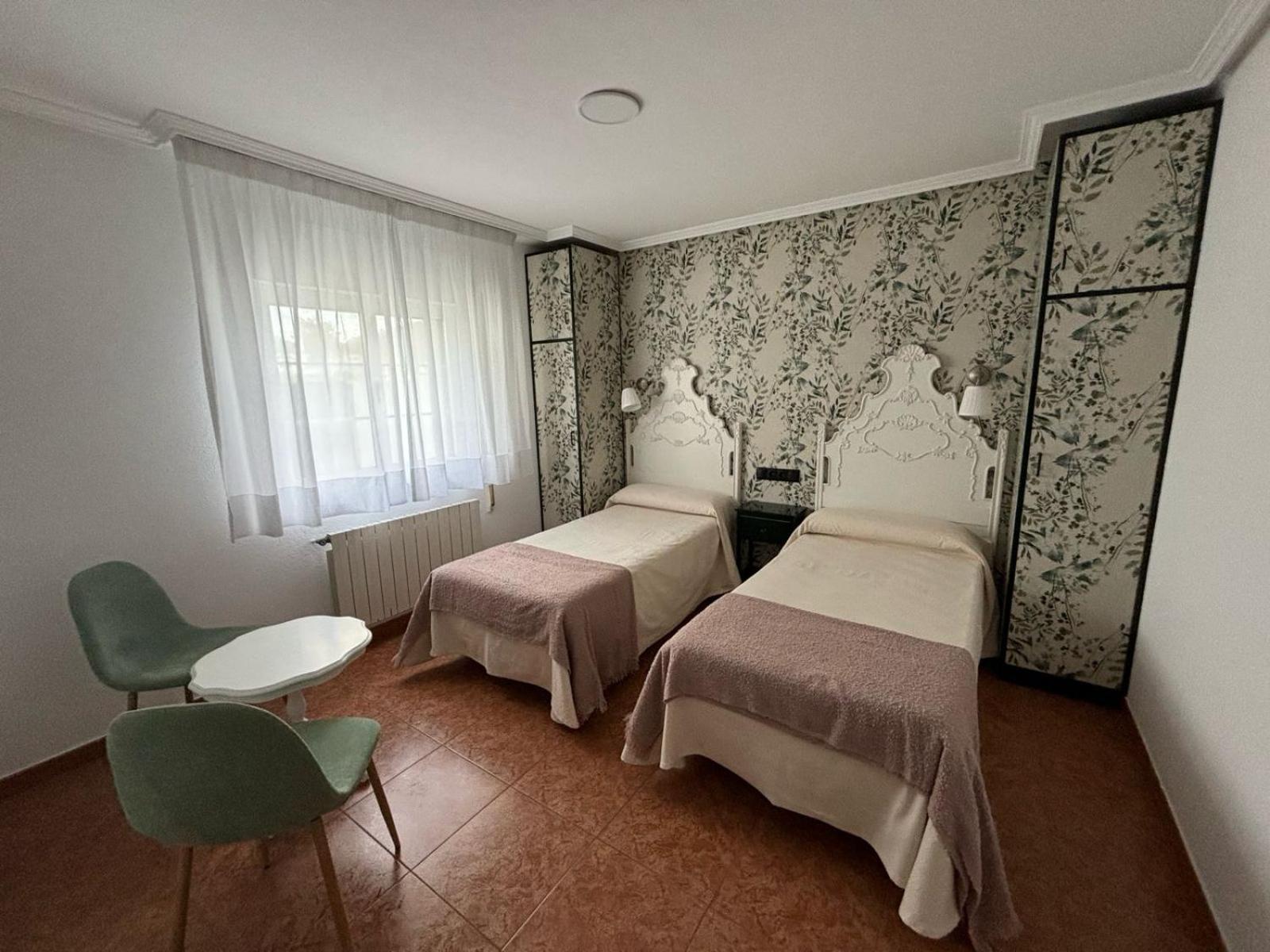 Zabala Luarca Hotel Almuña