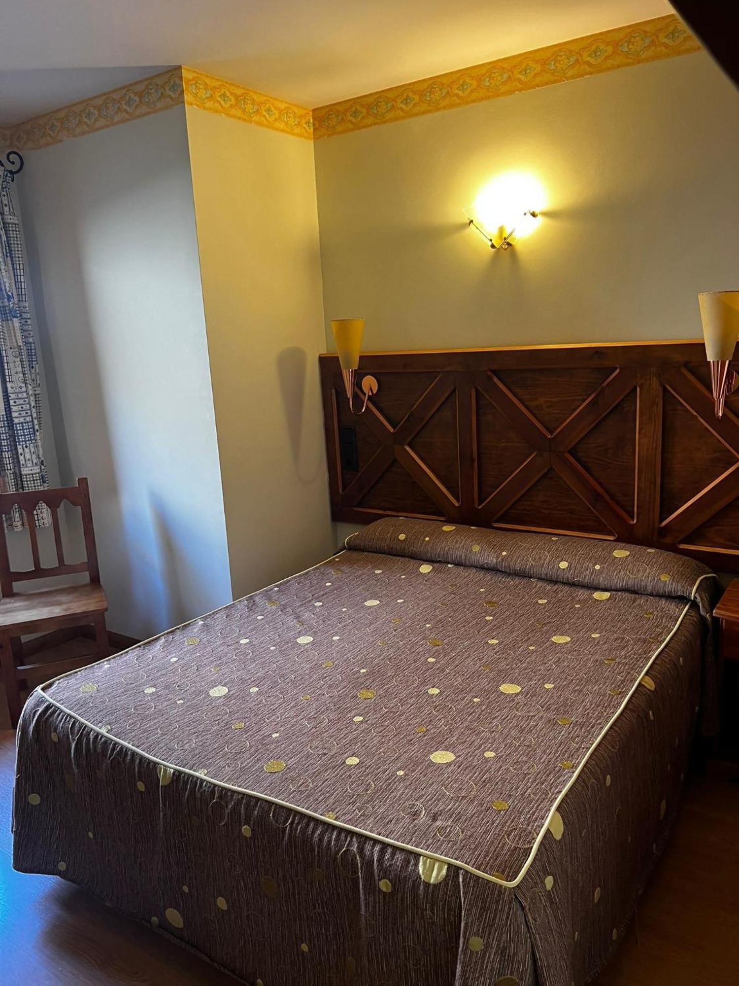 Casa Pelentos Sandinies Apartment
