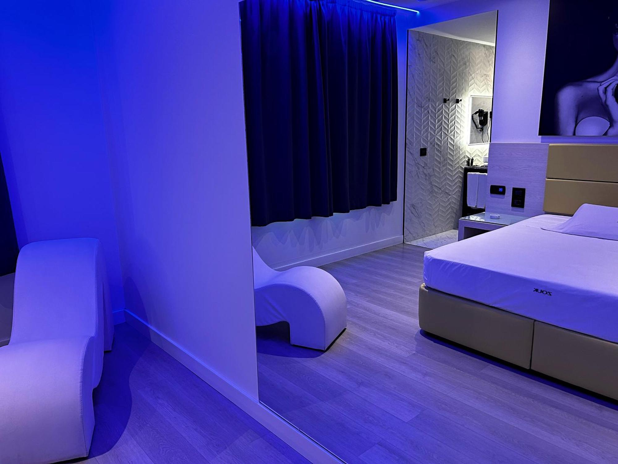 Zouk (adults Only) 2* Alcala de Henares