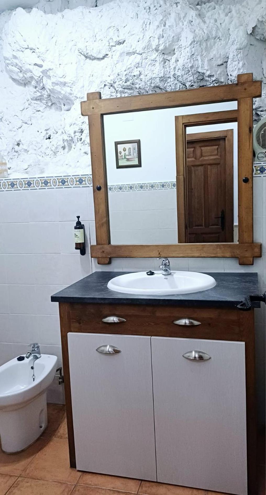 Maribel - Complejo Country house Alcala del Jucar
