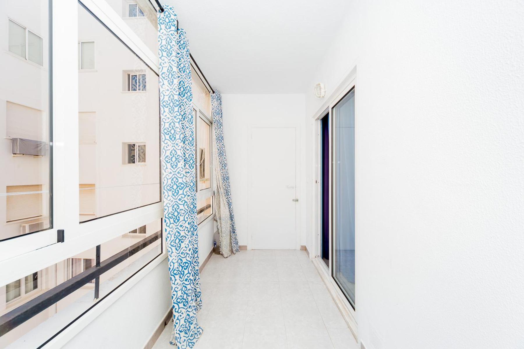 Alegria Ed. Gases Apartamento Torrevieja
