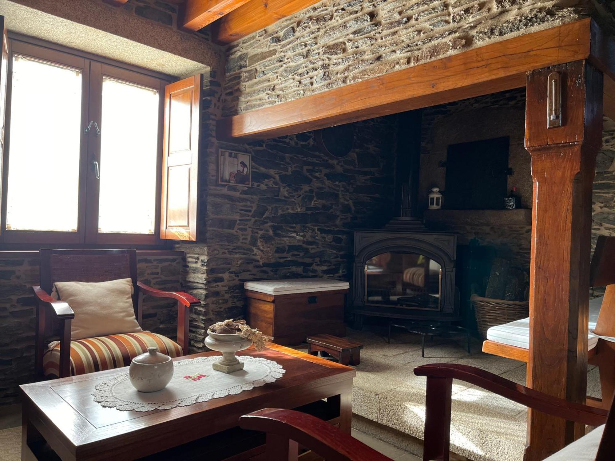 Casa rural Dona María Ordes