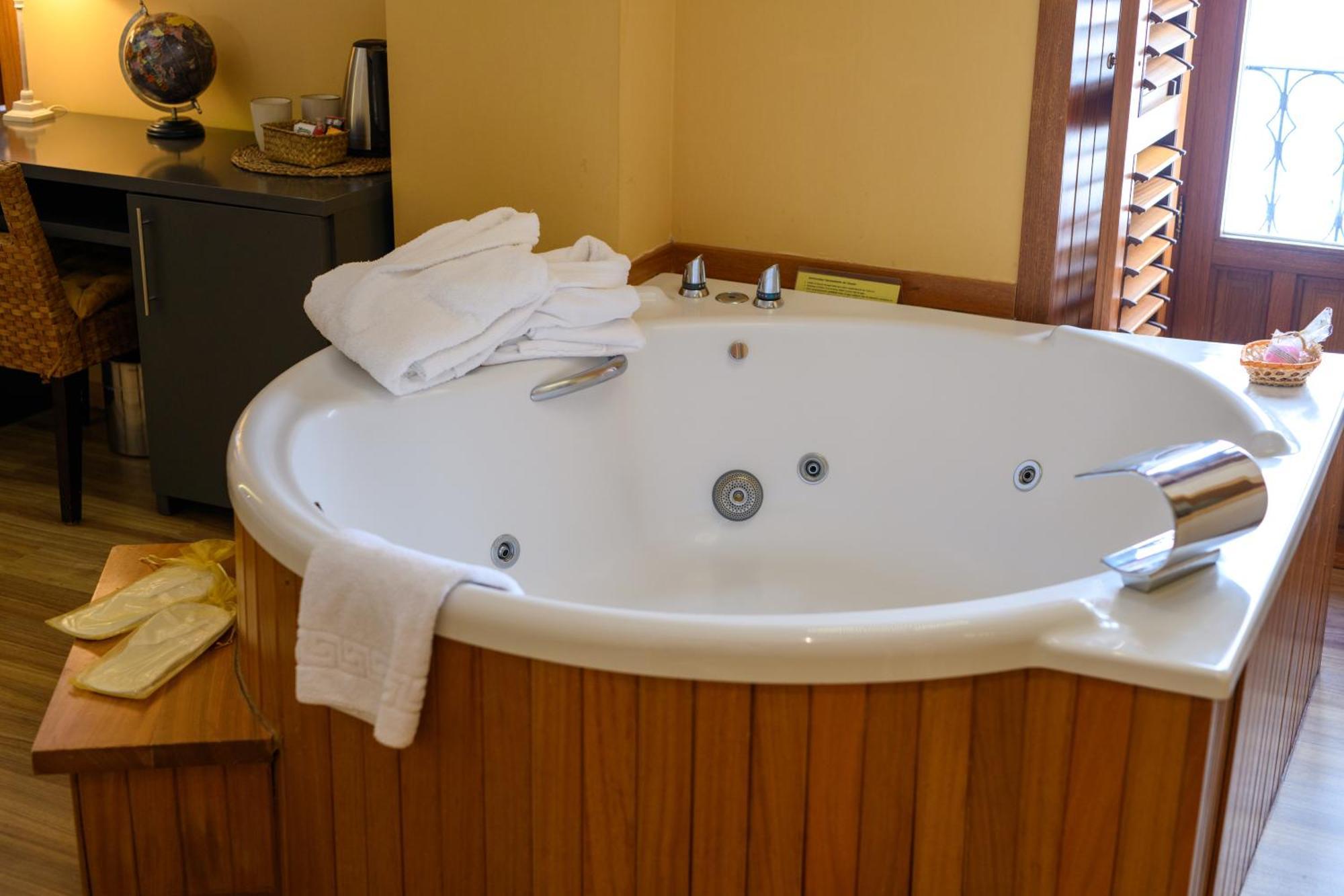 Hotel De Martin 2*