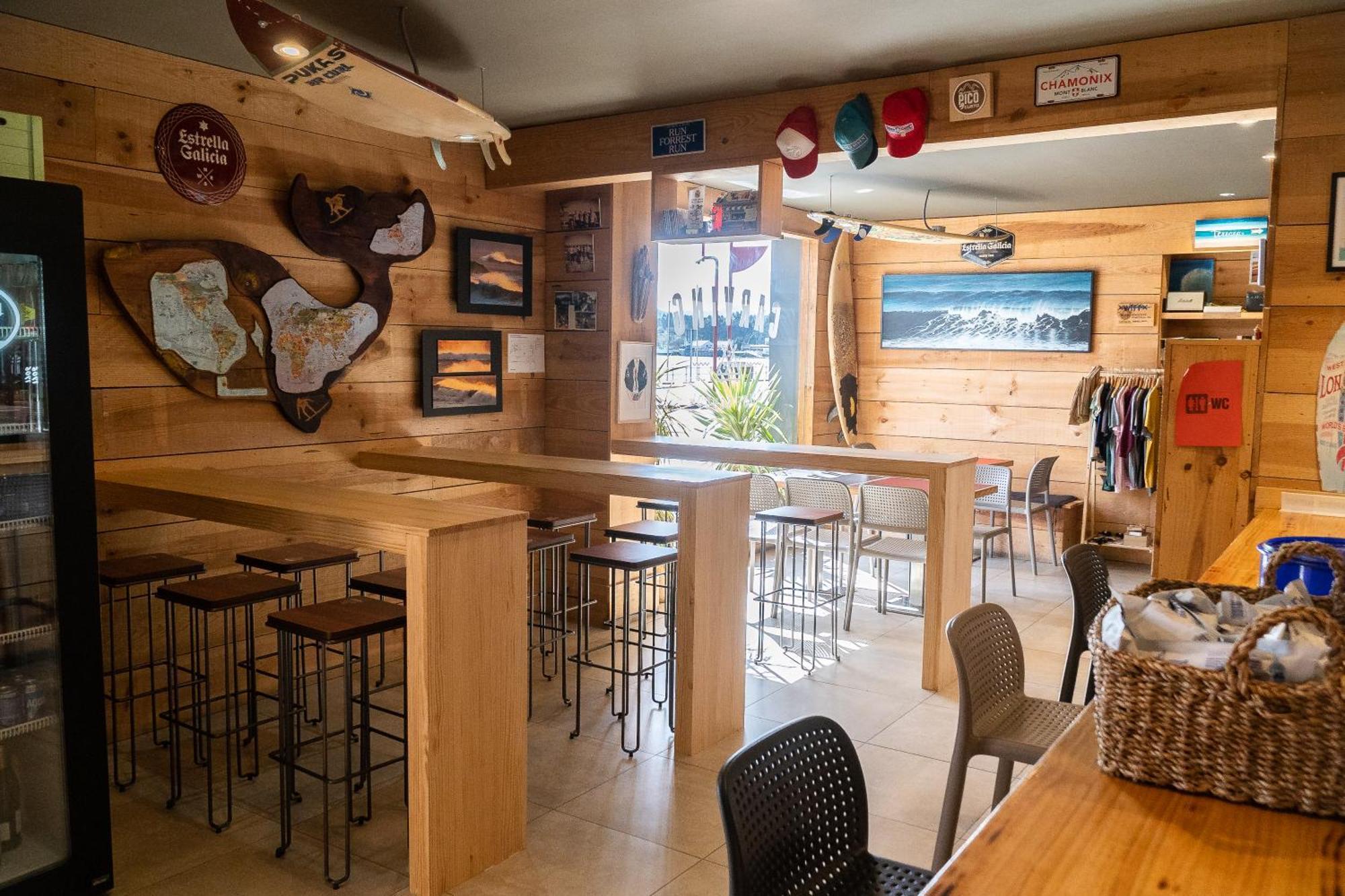 Carving Surf Hostal