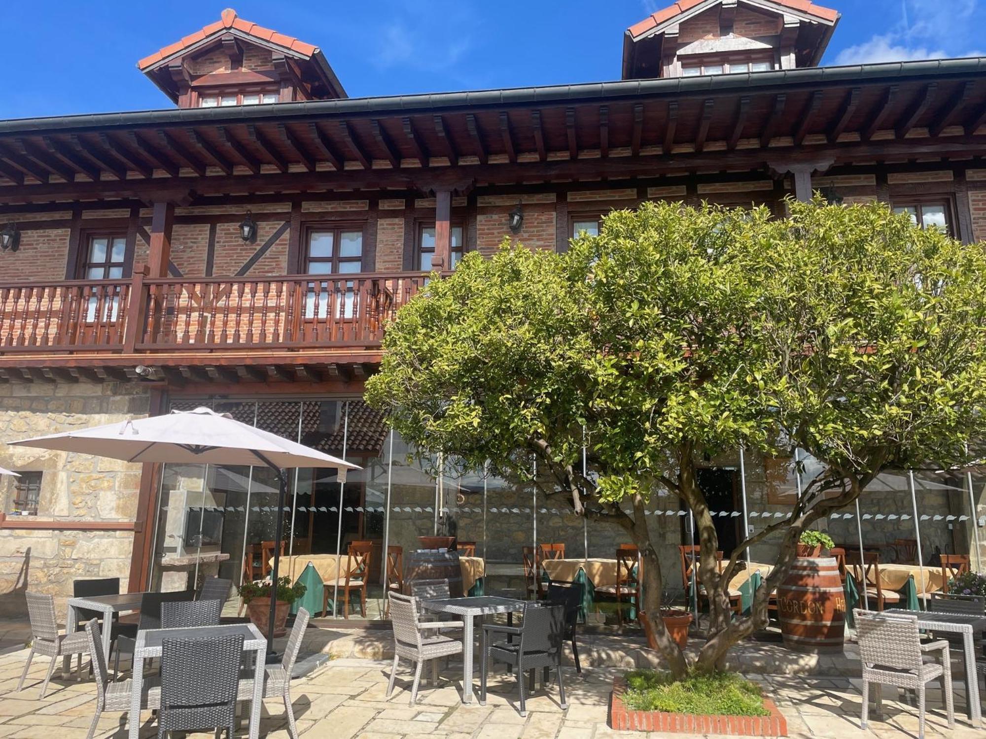 La Victoria Inn