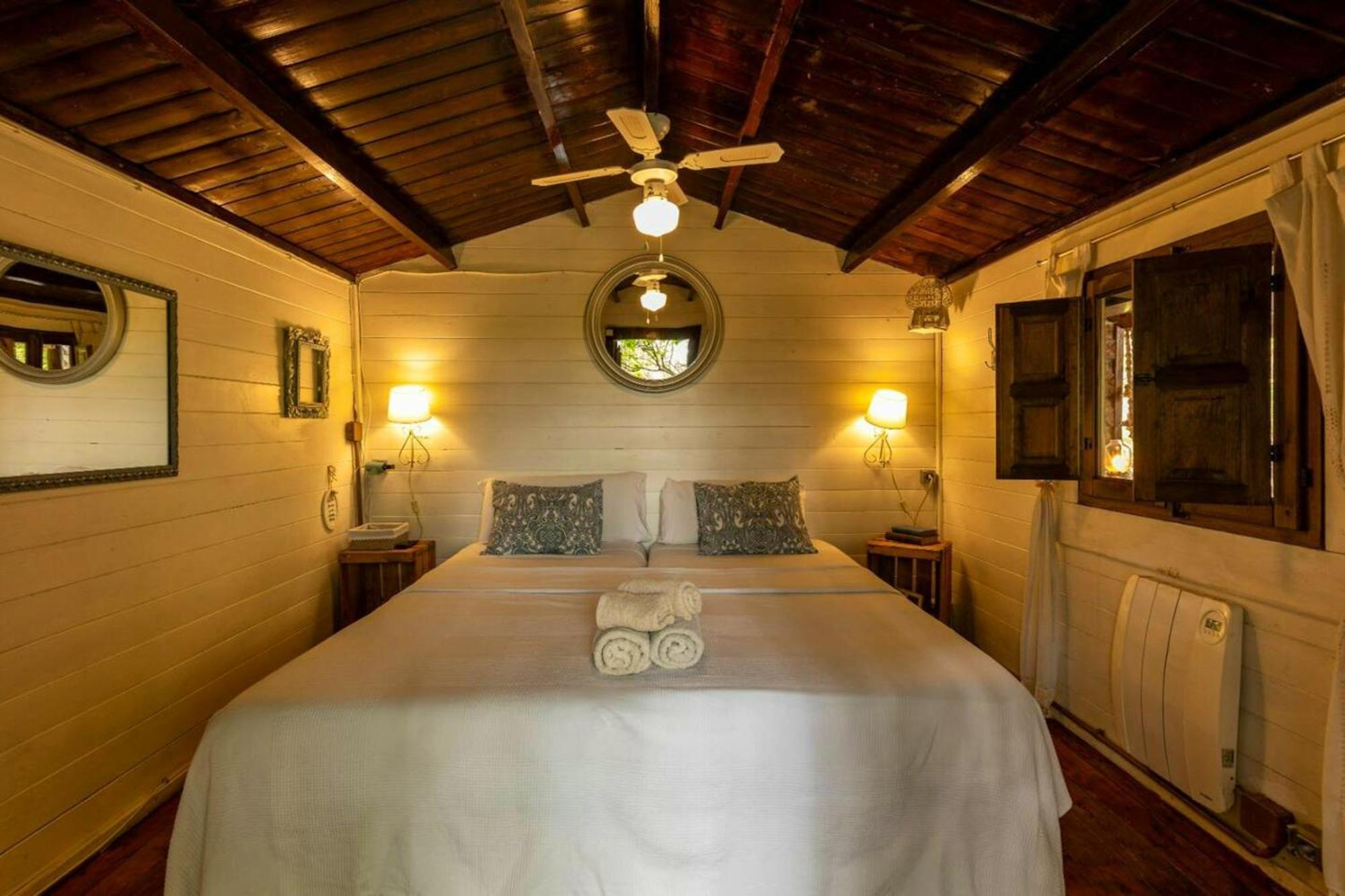Сasa de vacaciones Cosy In Pedralba, 32 Sqm, Private Pool *