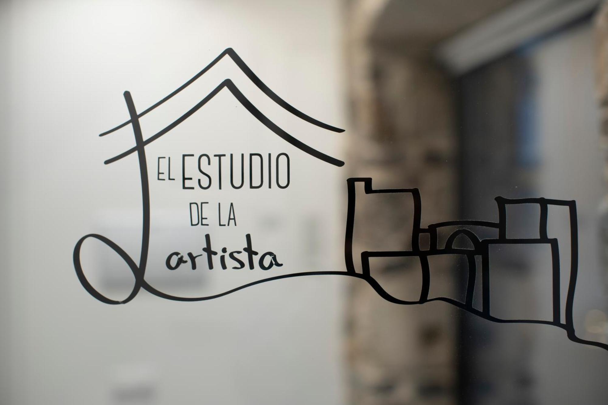 El Estudio De La Artista - El Casar De Leo Сasa de vacaciones Alburquerque