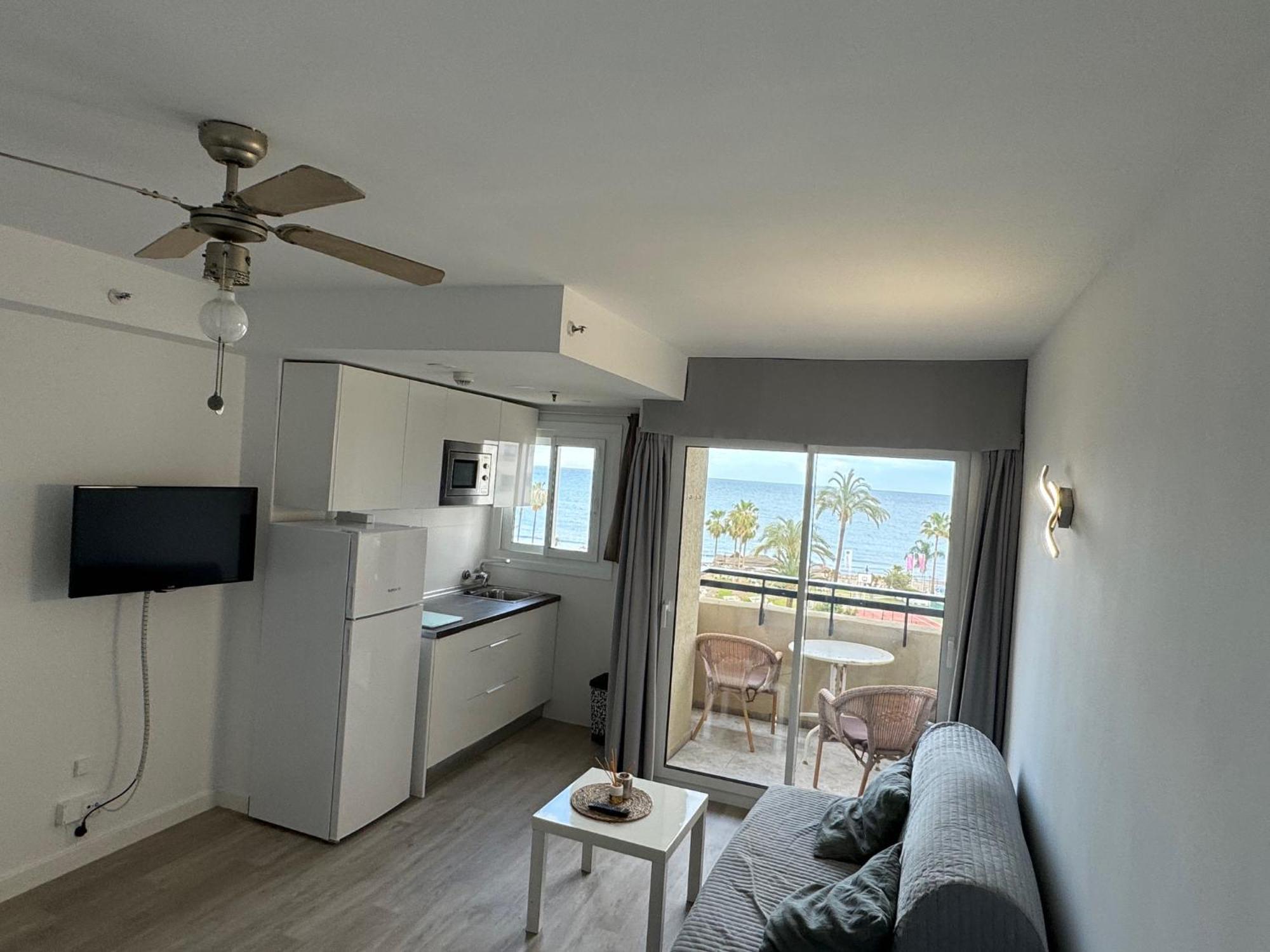 Carihuela 1ª Linea Playa Apartamento Torremolinos