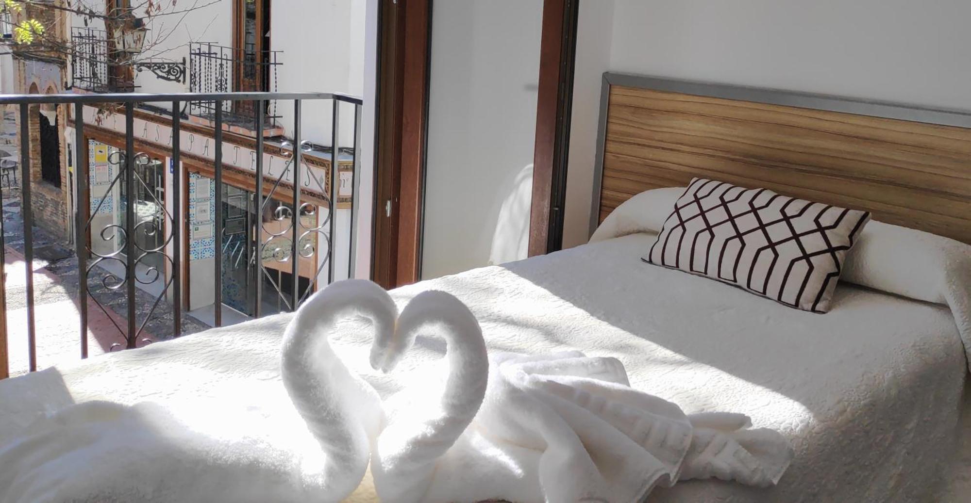 Madinat Garnata, Parking & Rooftop Terrace Granada