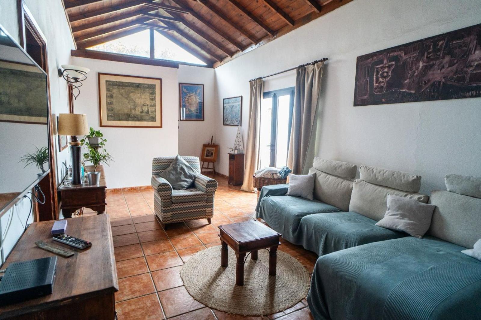 Casa Dante Tías