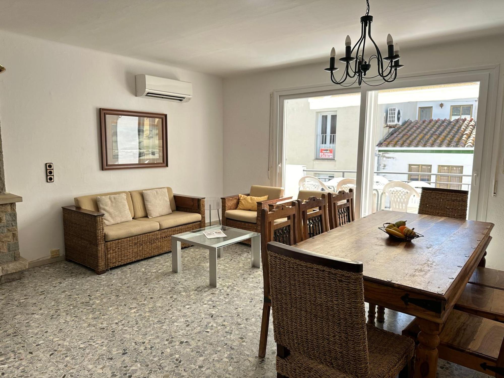 Apartamento Agi Joan Badosa Rosas