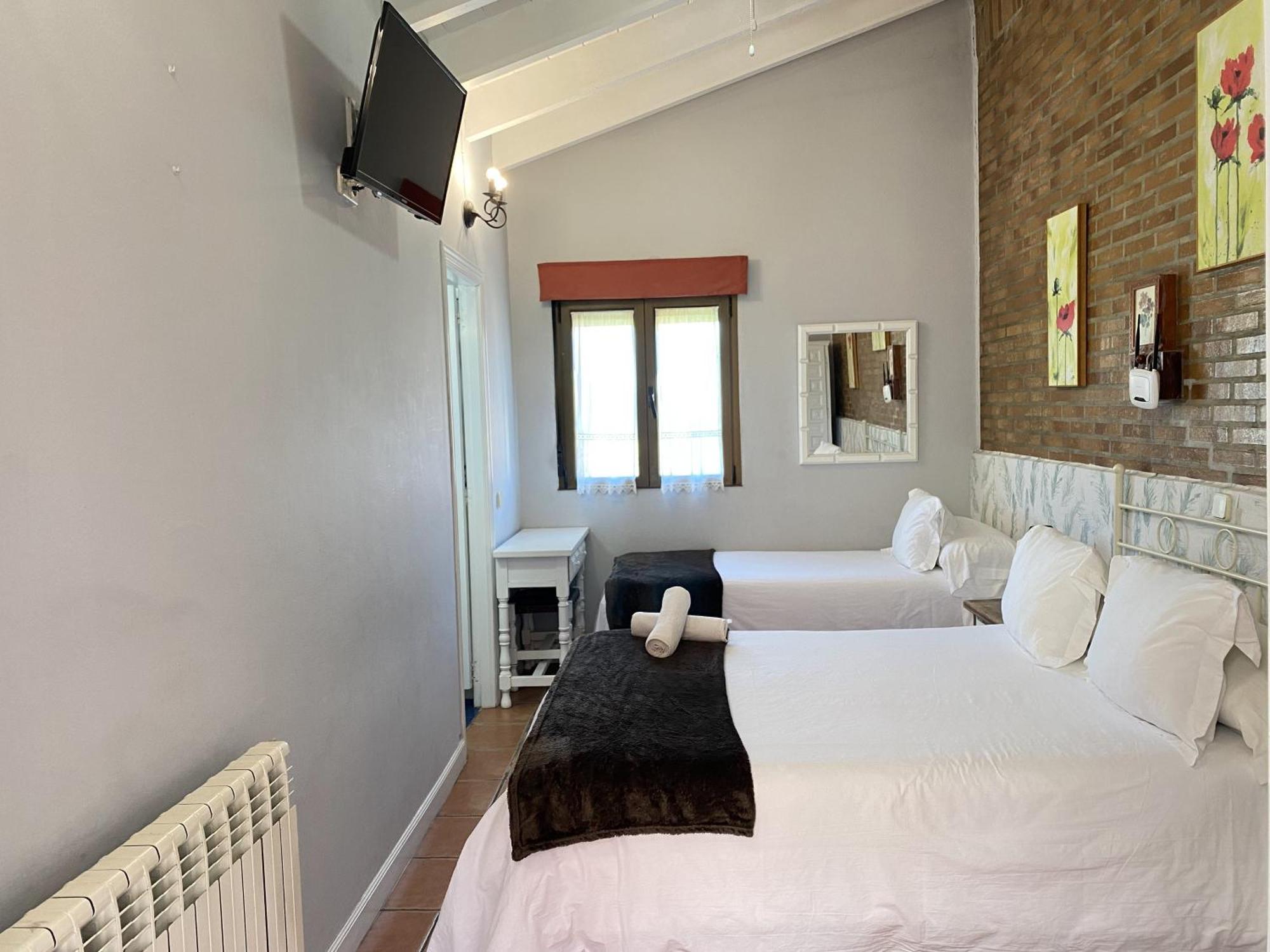 Guest house Javier - Alojateisla 3*