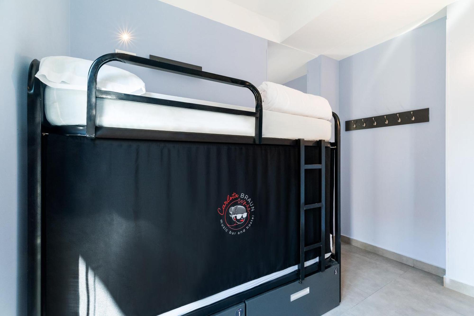 Carlota Braun Hostal *