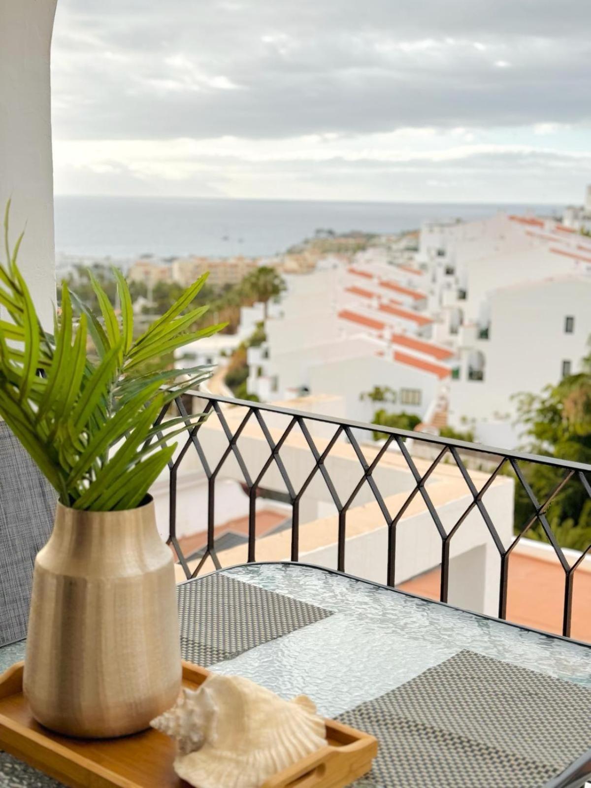 Apartamento Hipnautic Vibes 1br Apt W-poolocean View Near Aqualand, Wifi, Netflix, Free Parking, 2 Pools Access Costa Adeje (Tenerife)
