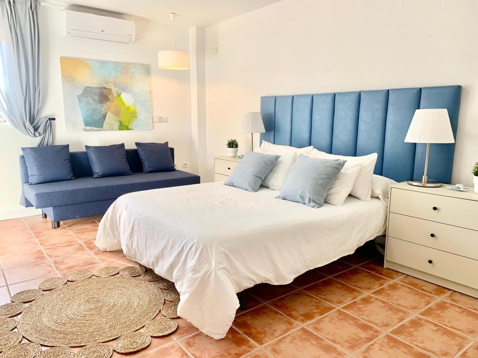 10 Bedroom 5 Star Luxury & Heated Pool For 5 To 28 Guests Near Alicante Villa *