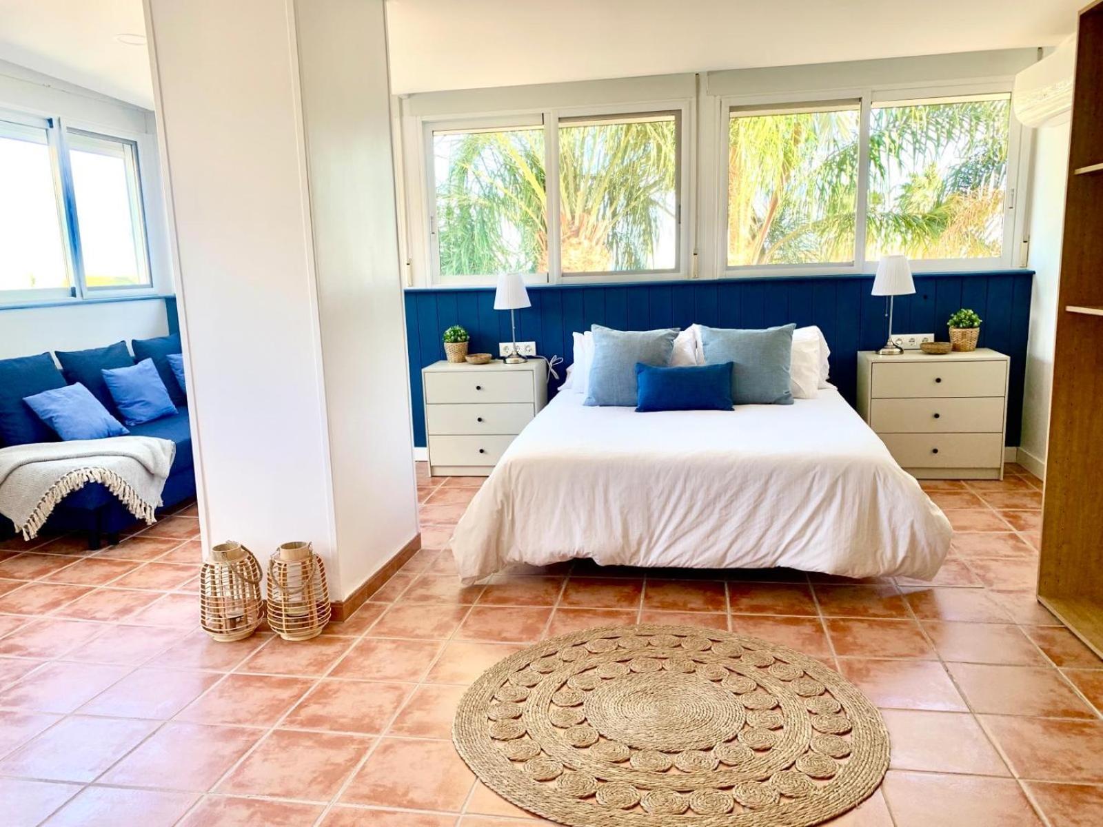 10 Bedroom 5 Star Luxury & Heated Pool For 5 To 28 Guests Near Alicante *