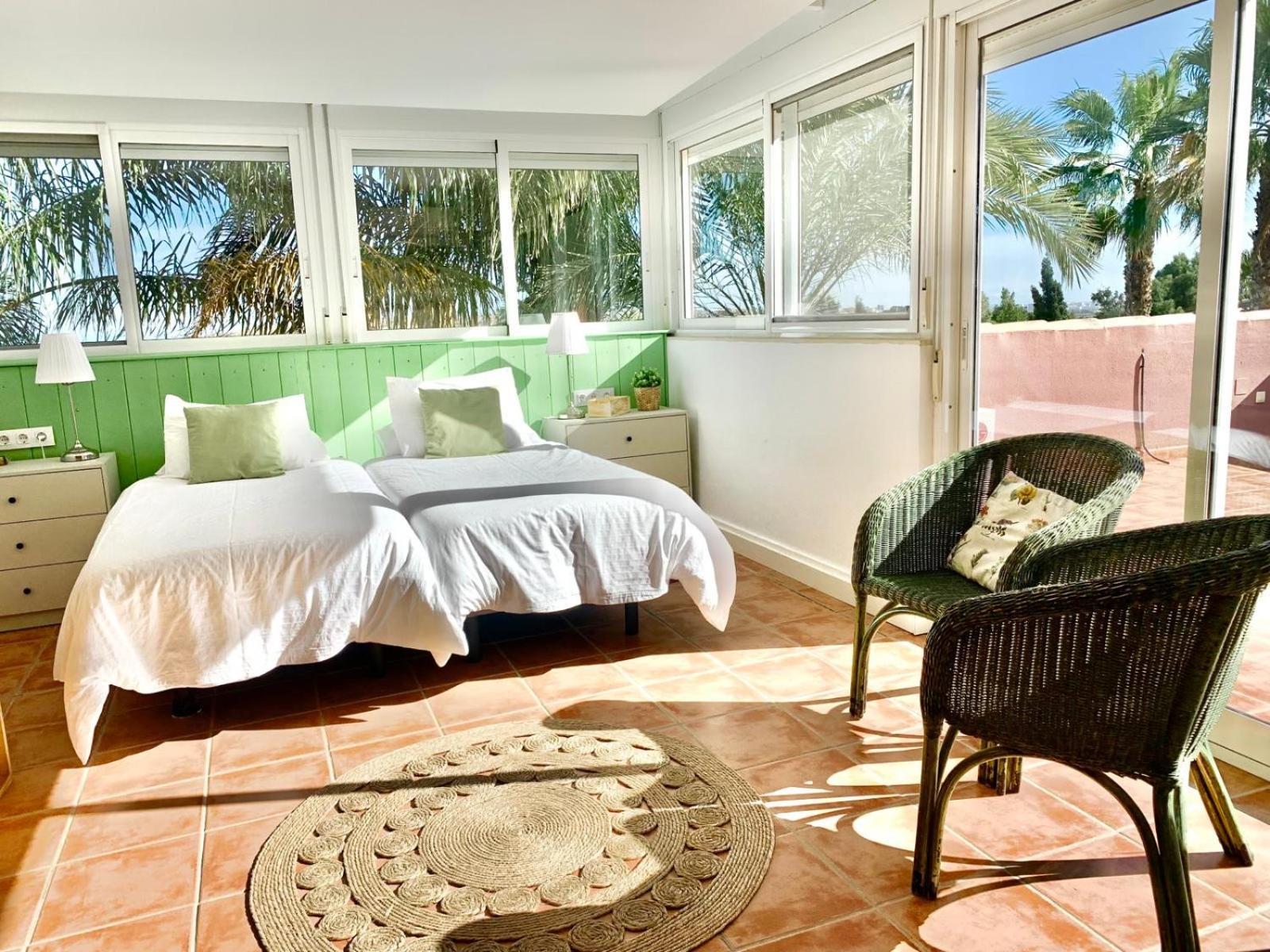 10 Bedroom 5 Star Luxury & Heated Pool For 5 To 28 Guests Near Alicante Villa