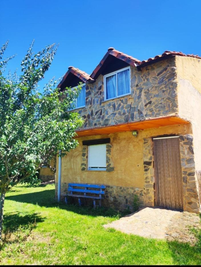 Santa Ana Hostal San Martín del Camino