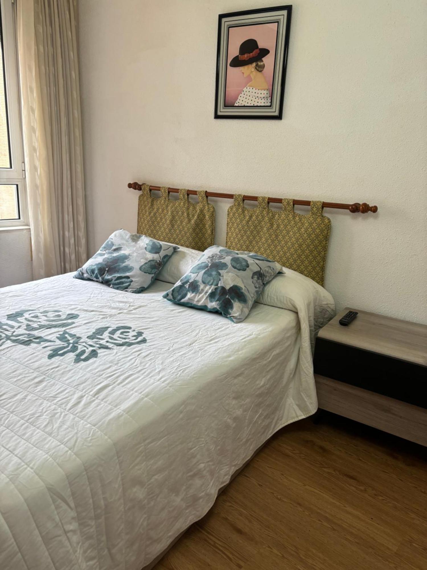 Habitación Privada Con Vistas A La Bahía De Santander.