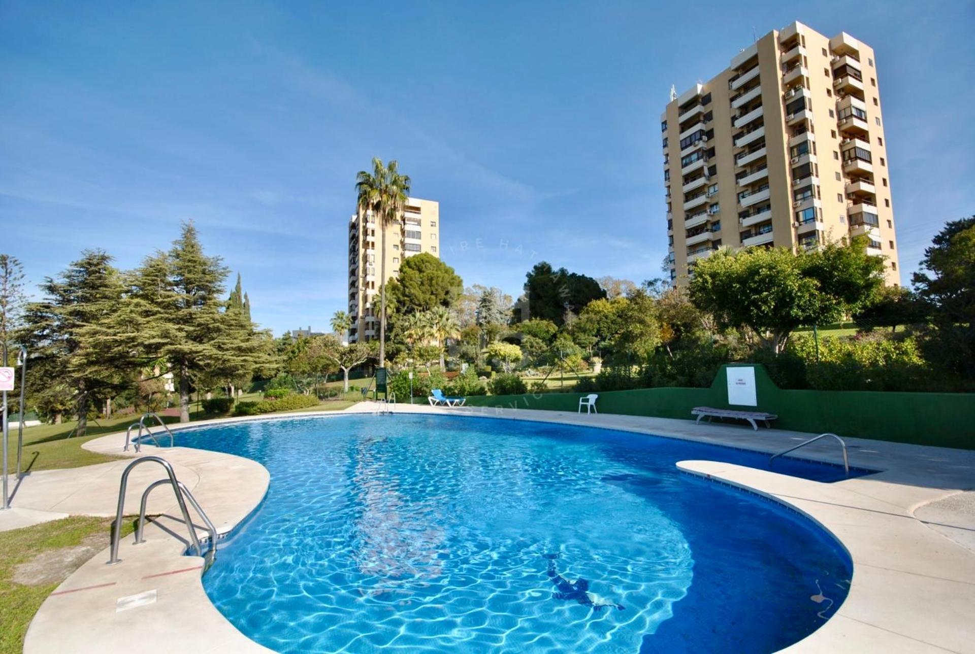Apartment Torres De Aloha 2 Bdr Puerto Banus Marbella