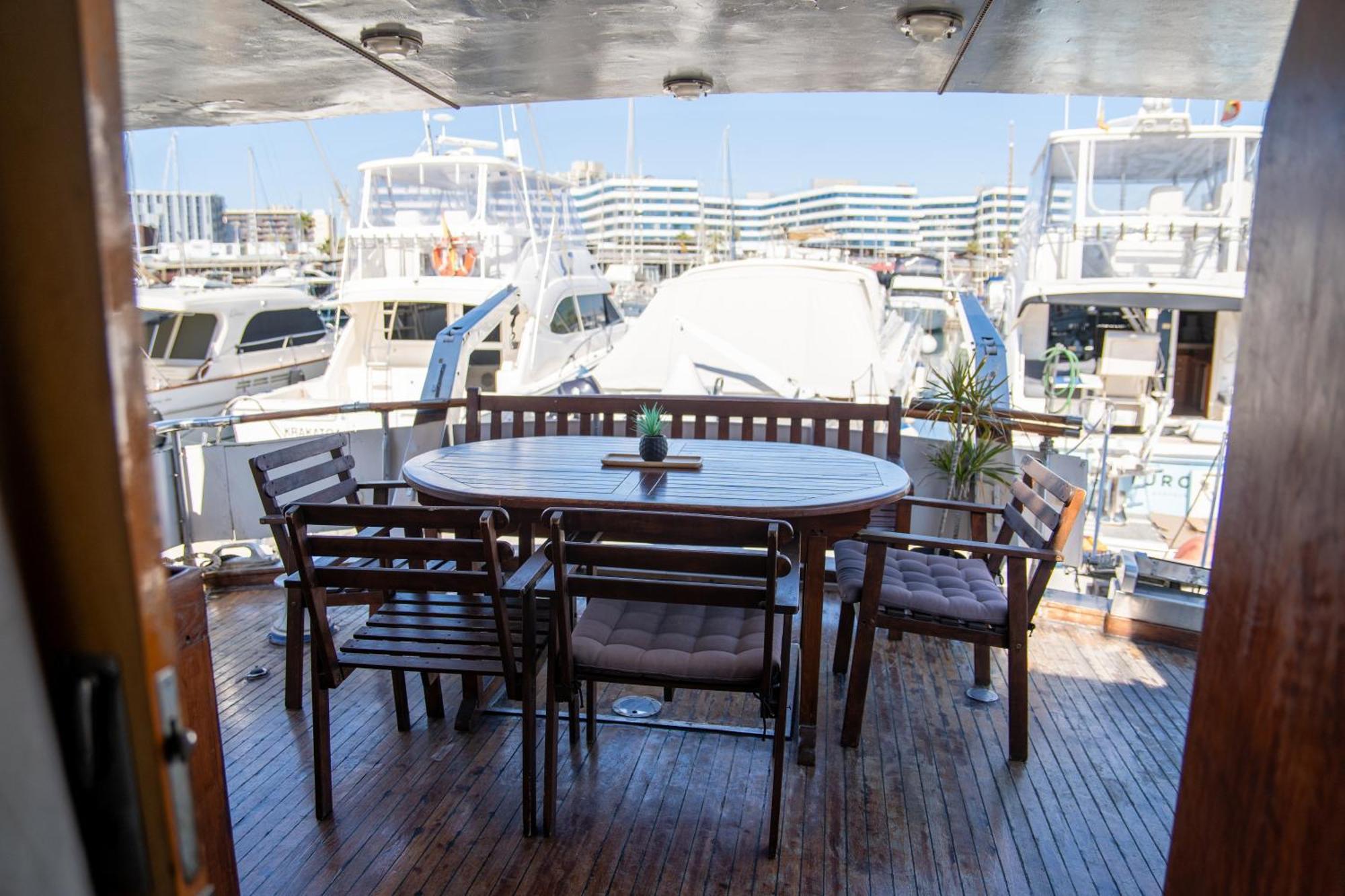 Boat Aloha