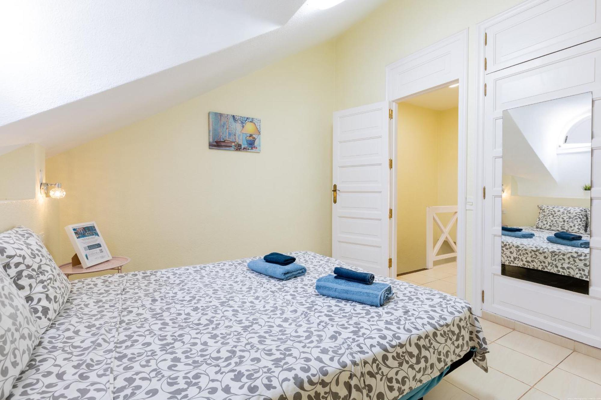 Two Bedrooms In Parque Santiago 2 Playa de las Americas (Tenerife)