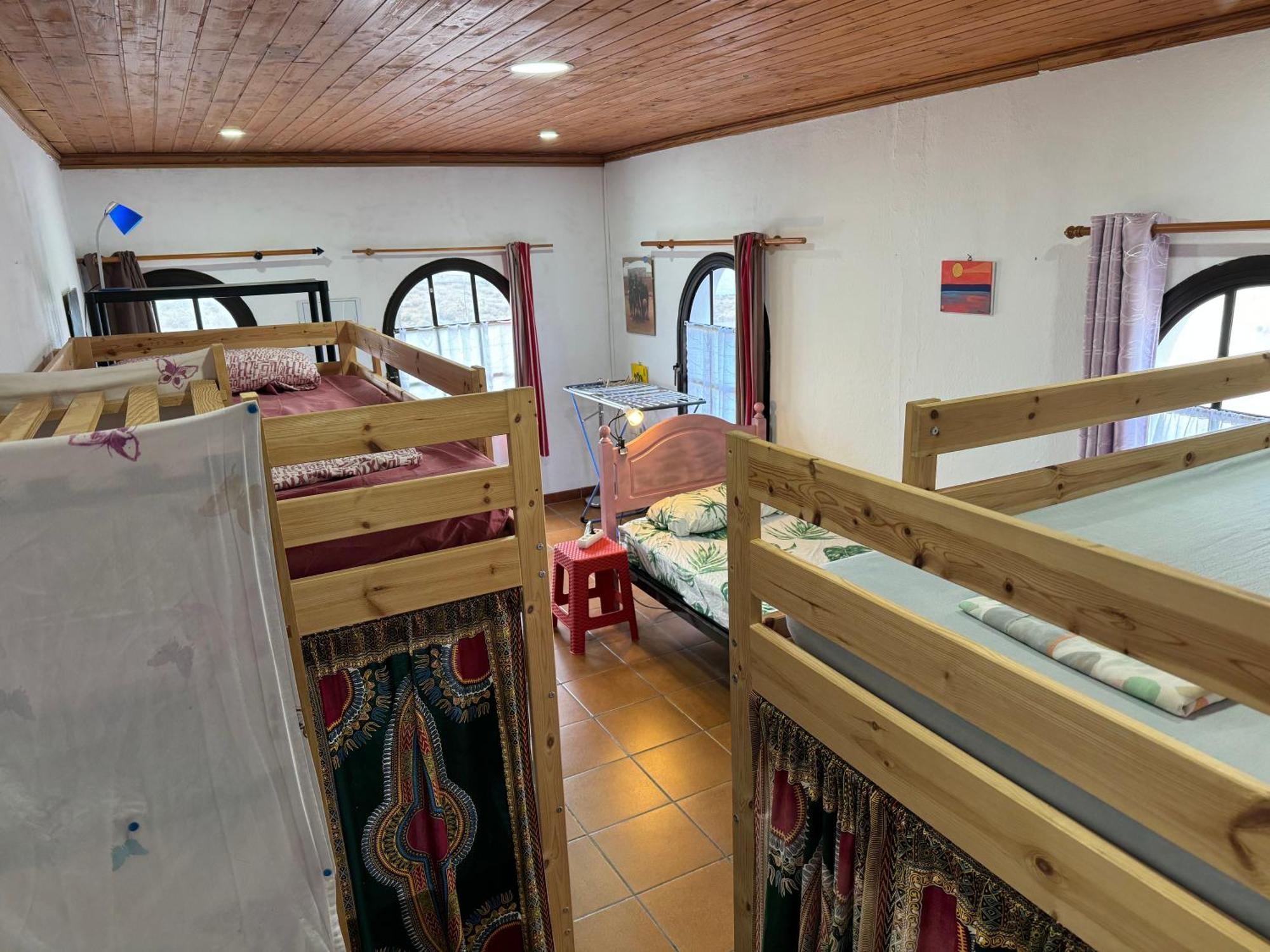 7 Calcosas Hostel *