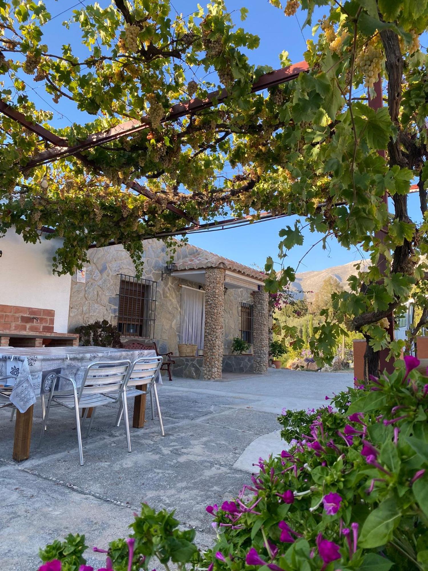Antonio Y Esperanza Villa Periana