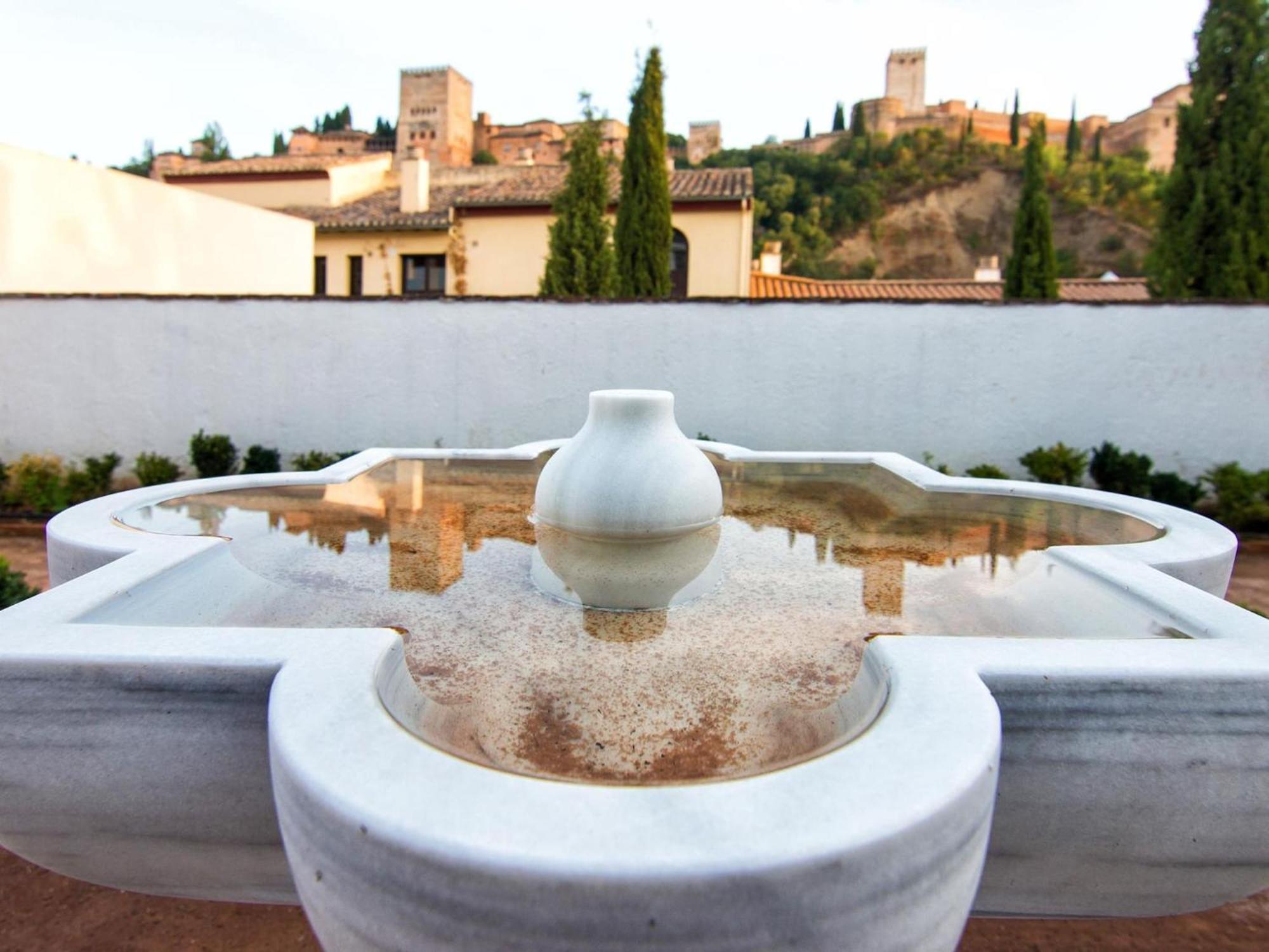 Apartment A Piece Of Heaven Over The Alhambra 2br