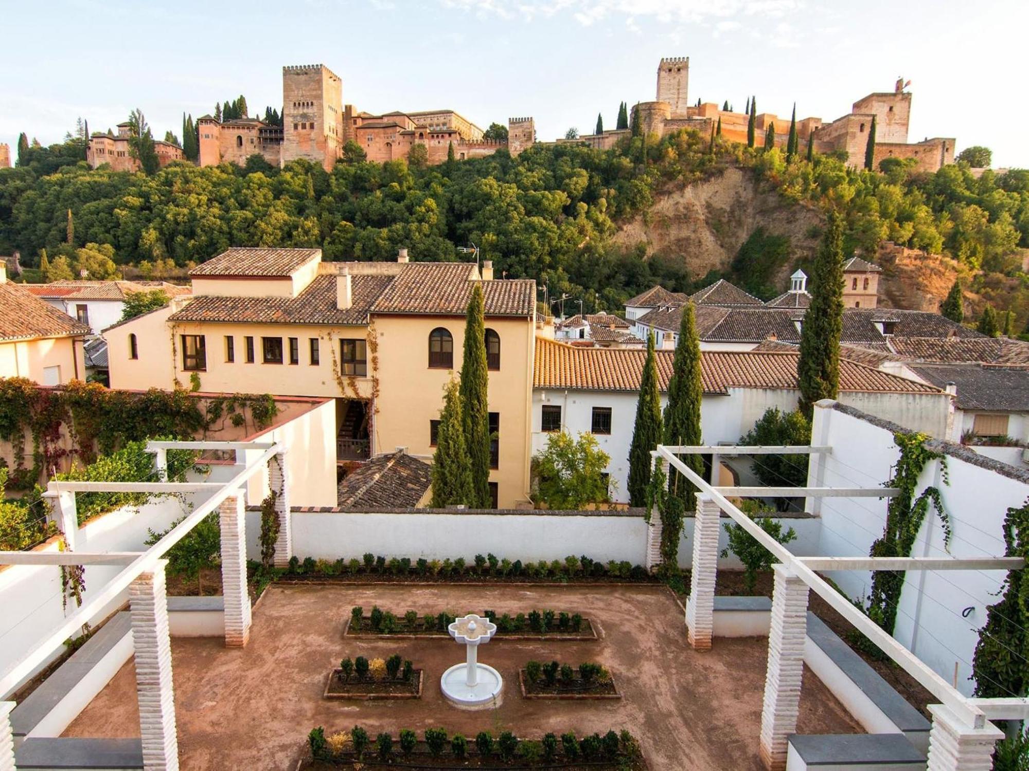 A Piece Of Heaven Over The Alhambra 2br Apartment