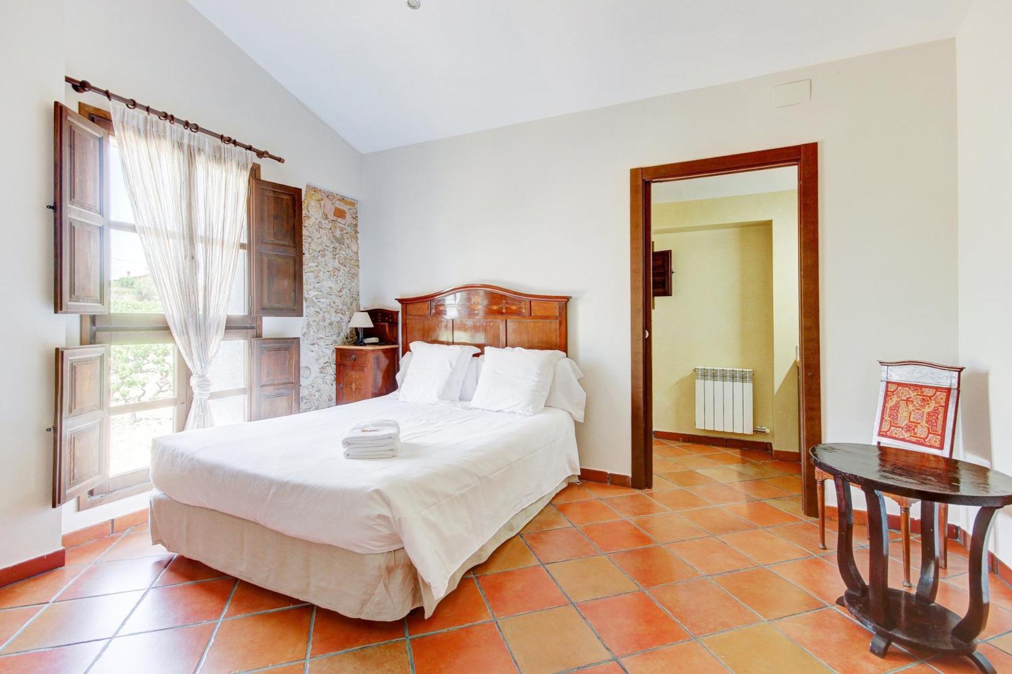 Masia Canyes & Country house *