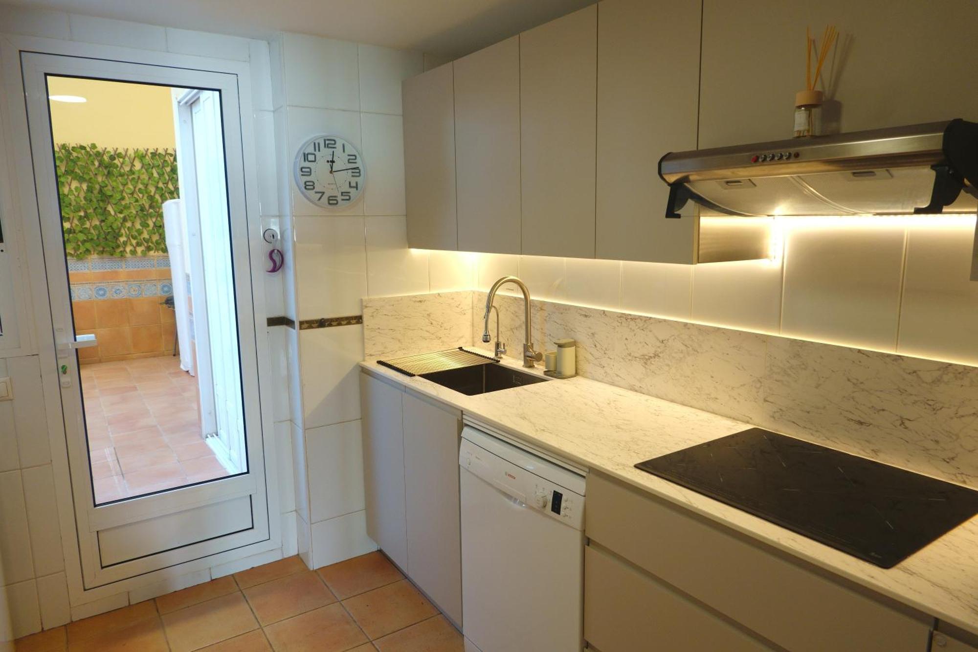 Сasa de vacaciones Precioso Duplex Frente Al Mar En Alicante Dehesa de Campoamor