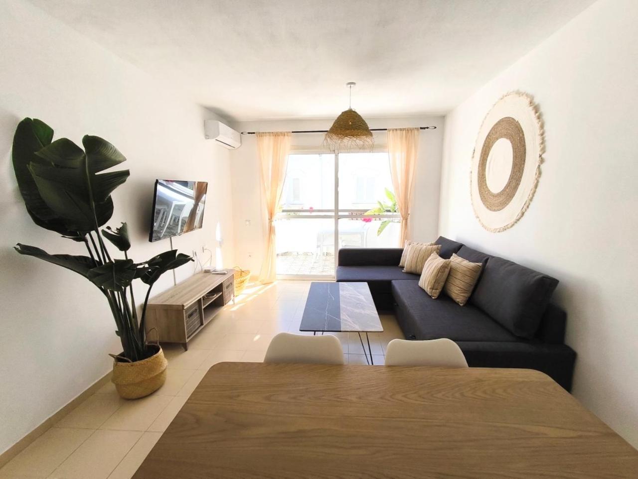 Medina Marinas - Tu Hogar Con Solarium Privado!