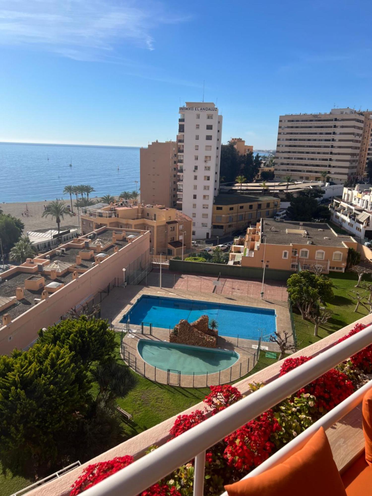 Apartamento Atico 1ª Linea De Playa En Puerto De Aguadulce *