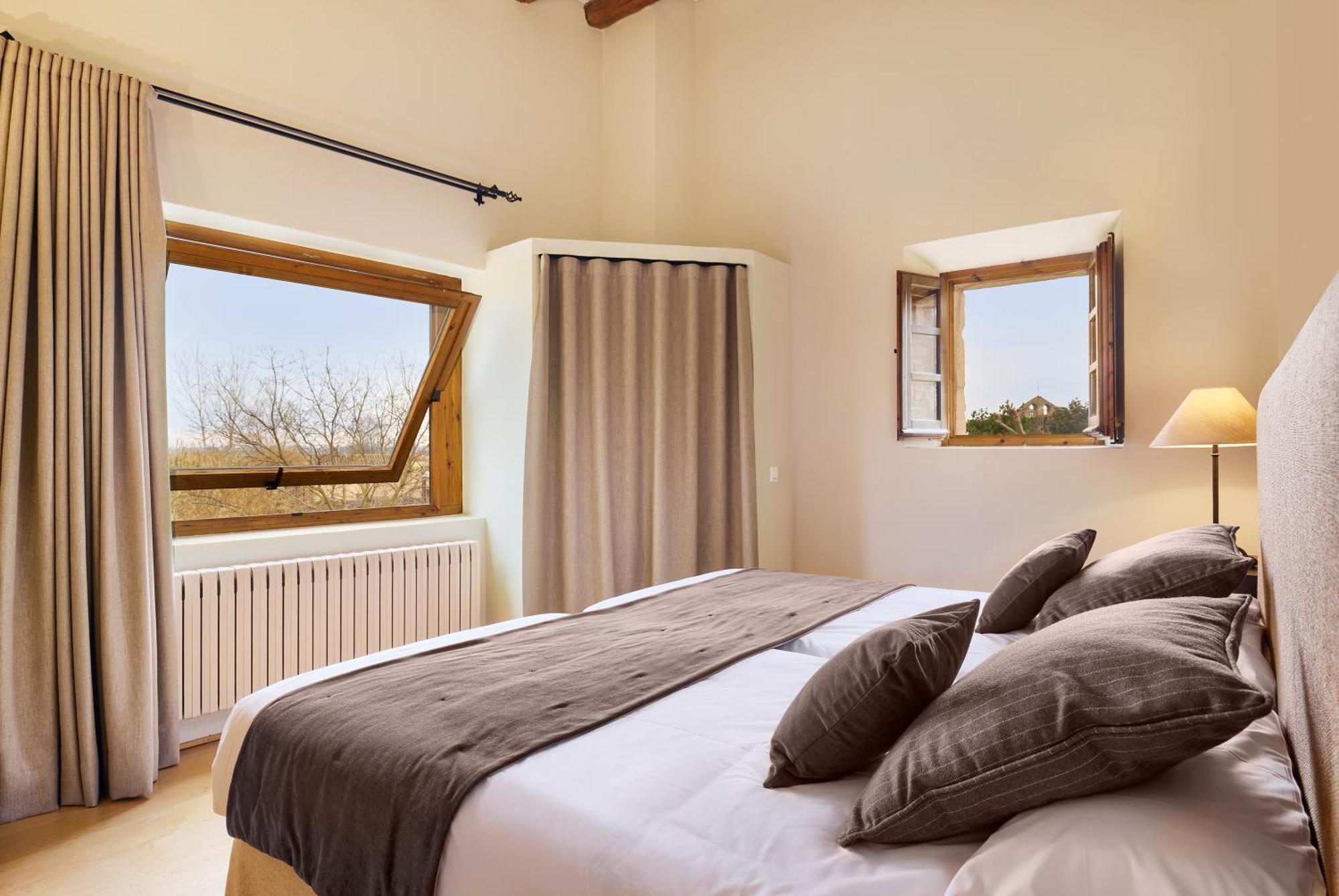 Mas Ametller Country house *