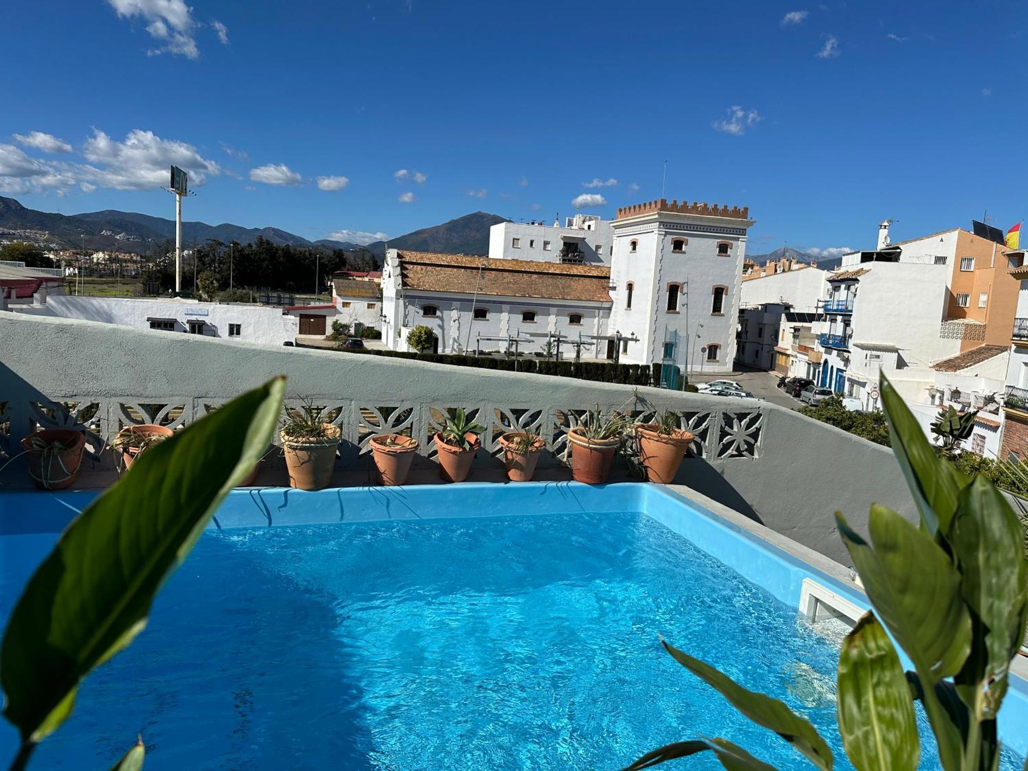 Romantic Rooftop With Stunning Sea And Mountain Views Apartment