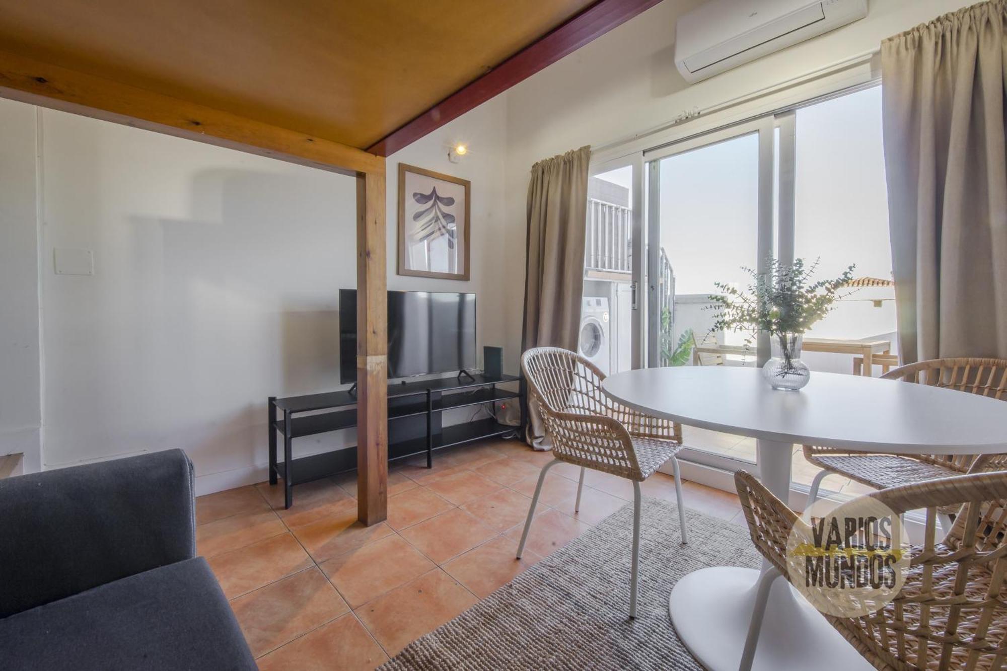 Fabuloso Atico Doble Altura 3pax En Chueca Apartment