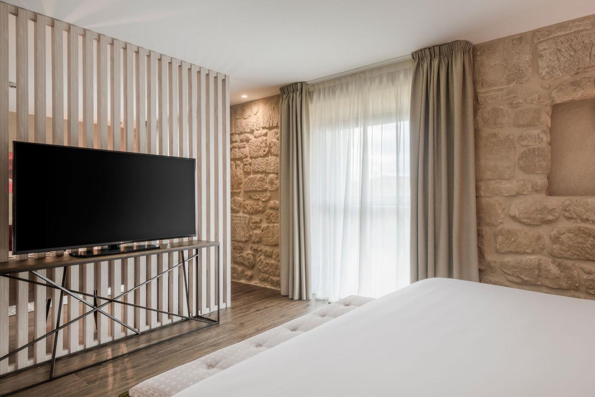 Palacio Tondon, La Rioja Brinas, Autograph Collection 4* Brinas