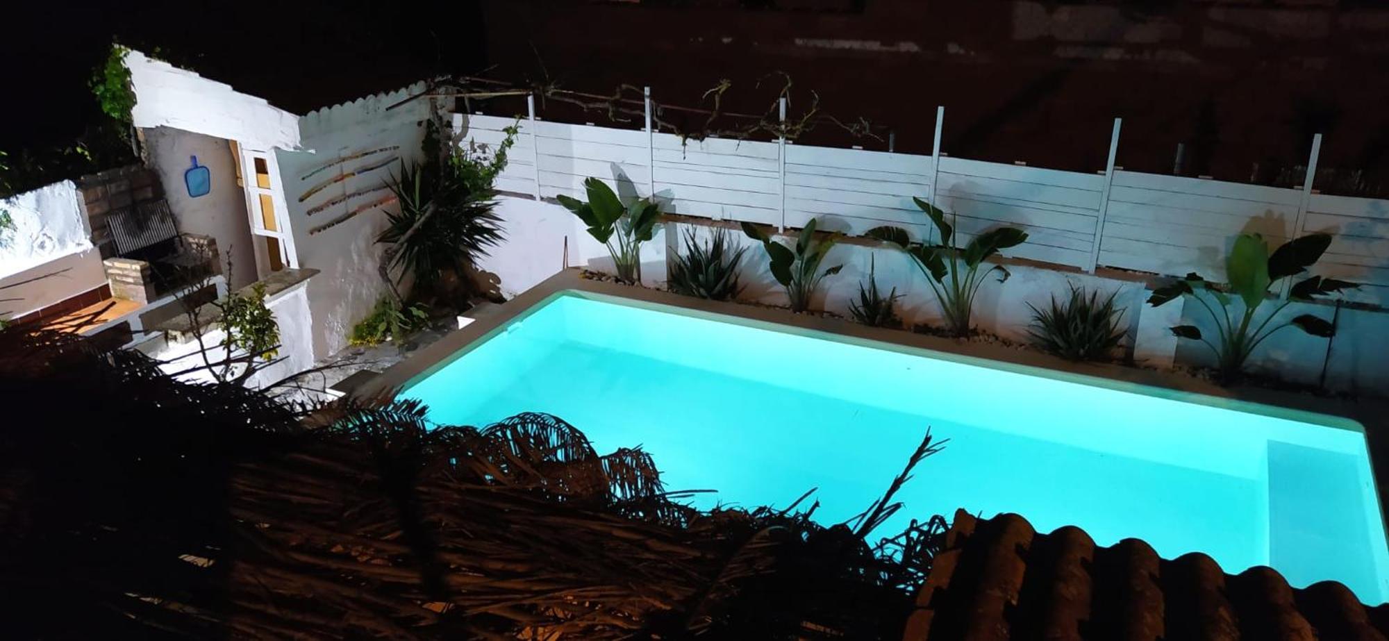 Casa, Piscina, Jacuzzi, Garaje, Barbacoa. Holiday home *