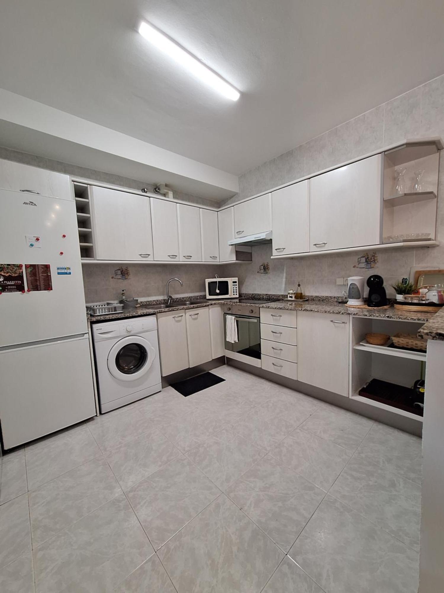 Apartamento Piso California 3 Aire Acondicionado, Wifi, 4 Camas *