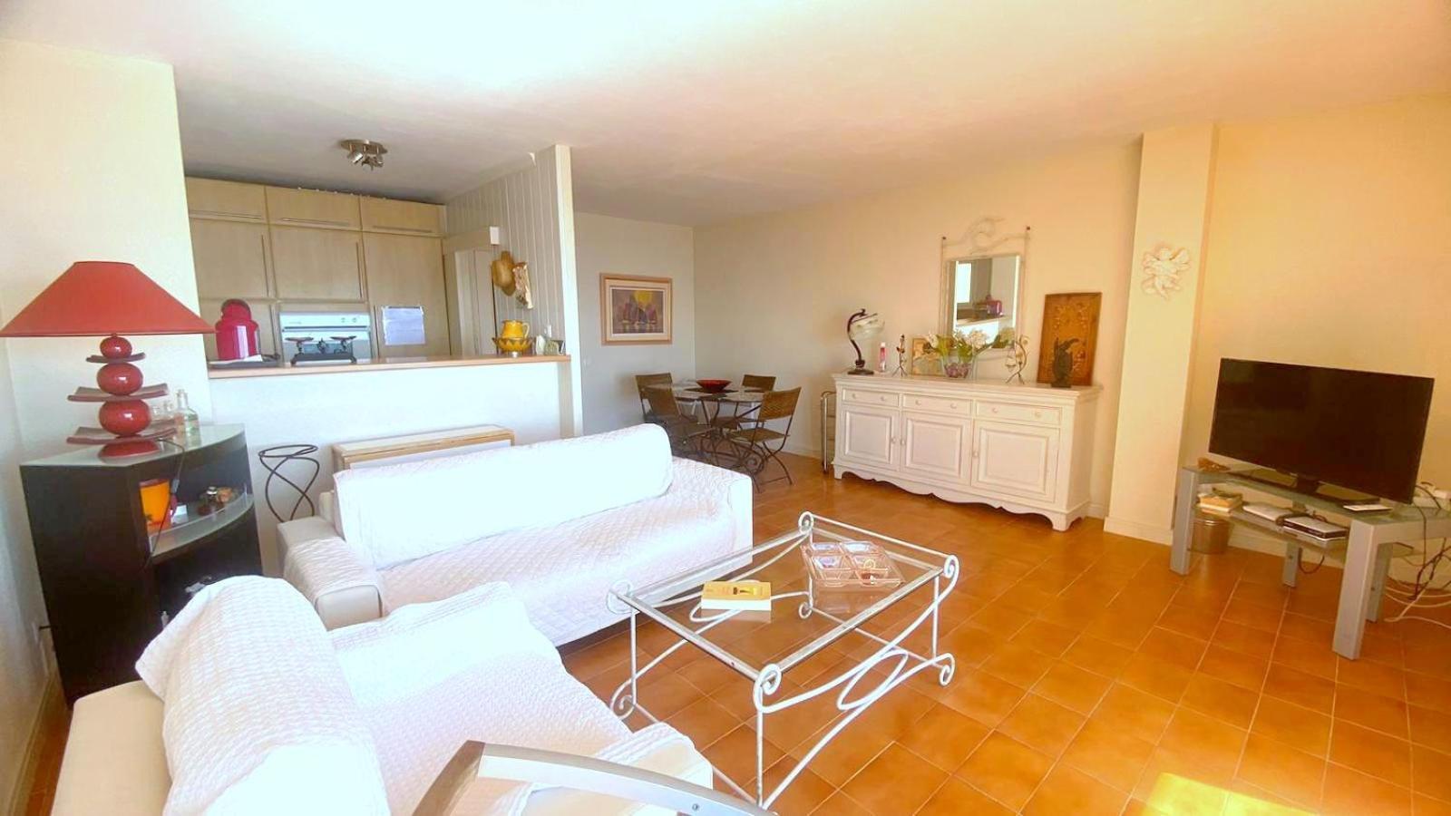 Apartment Dallas 1 C *