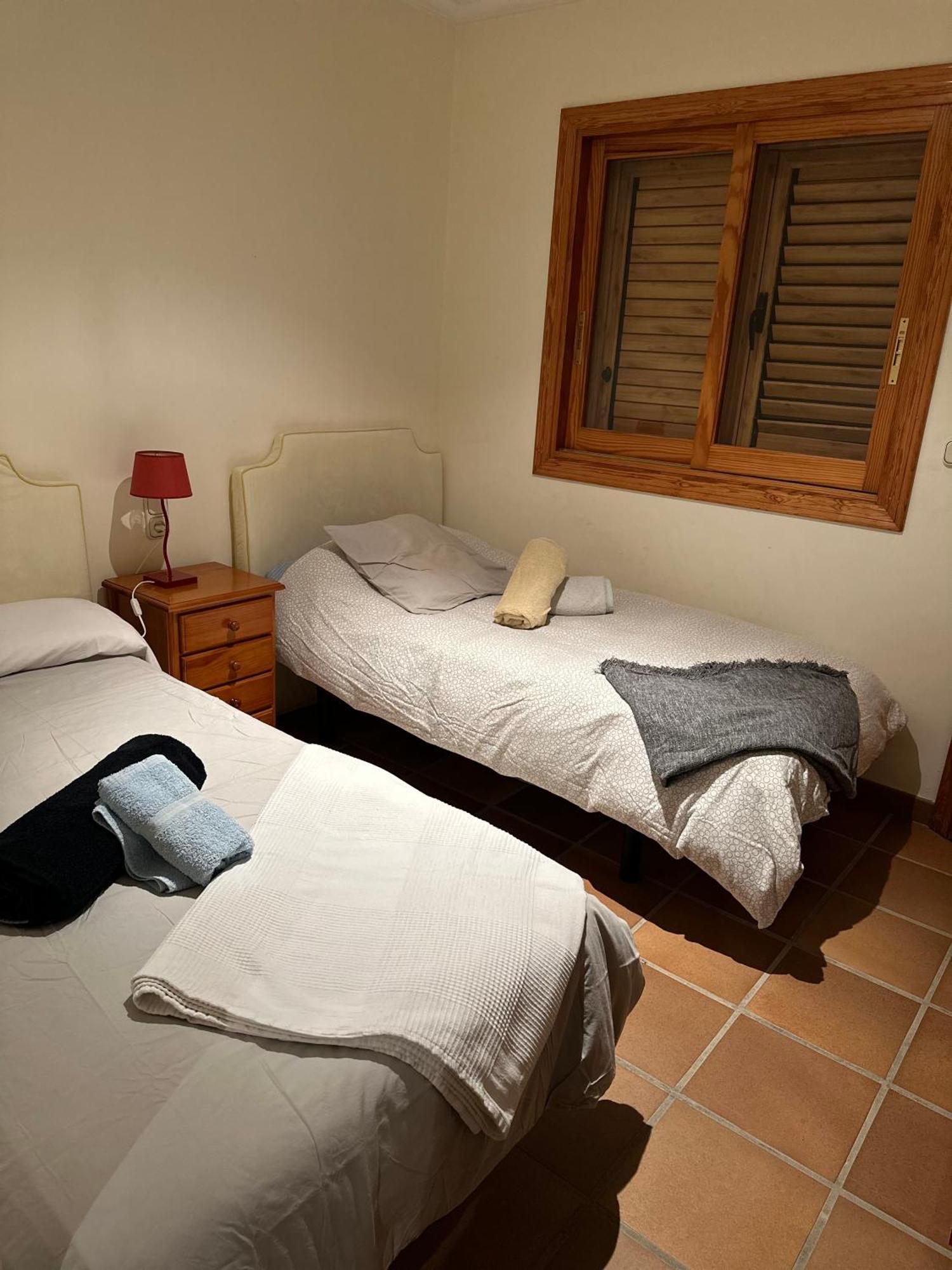 Holiday home Adosado En La Playa De El Perellonet Con Piscina, Pista Tenis