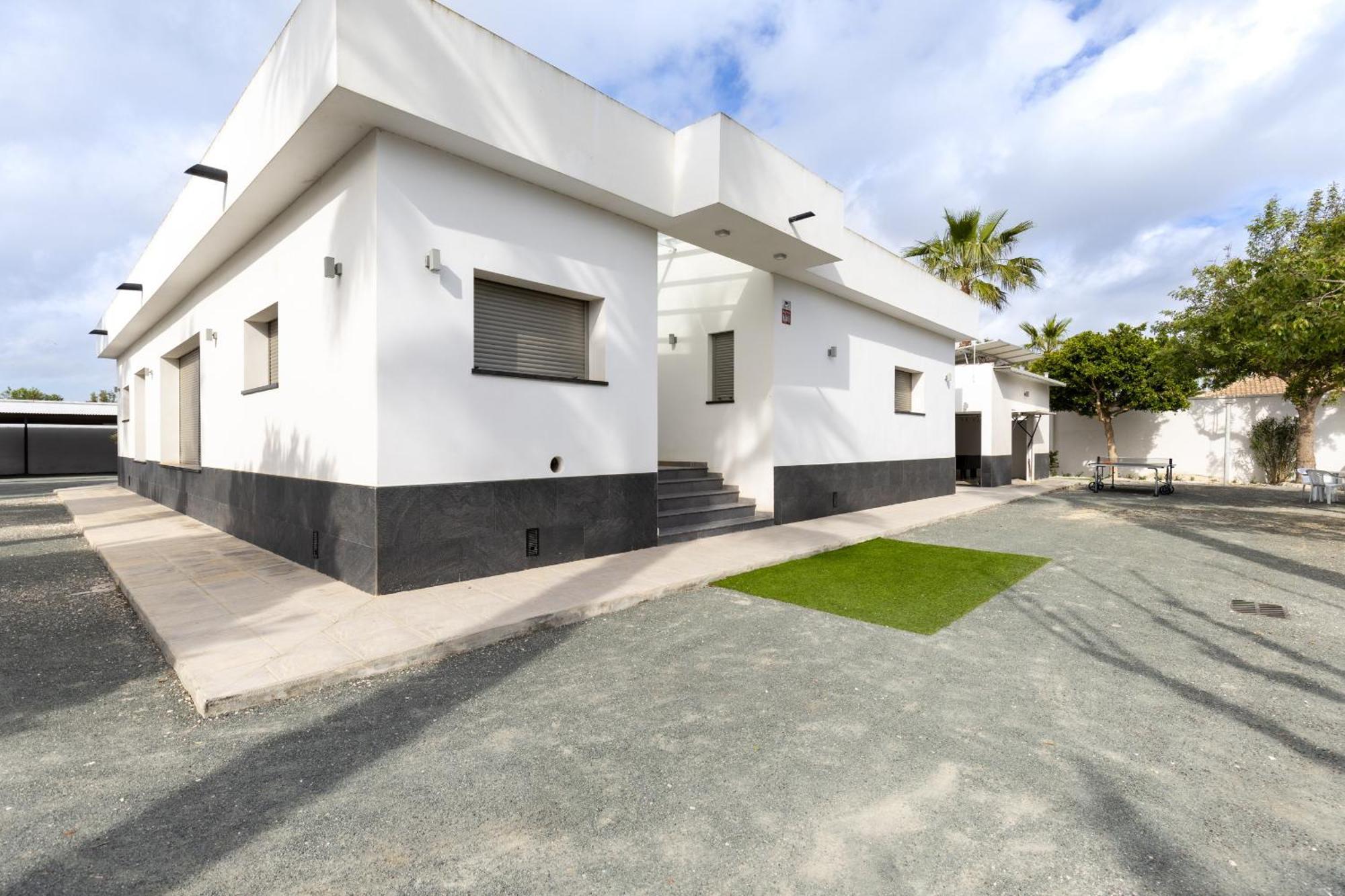 Villa Waterwheel By Fidalsa *