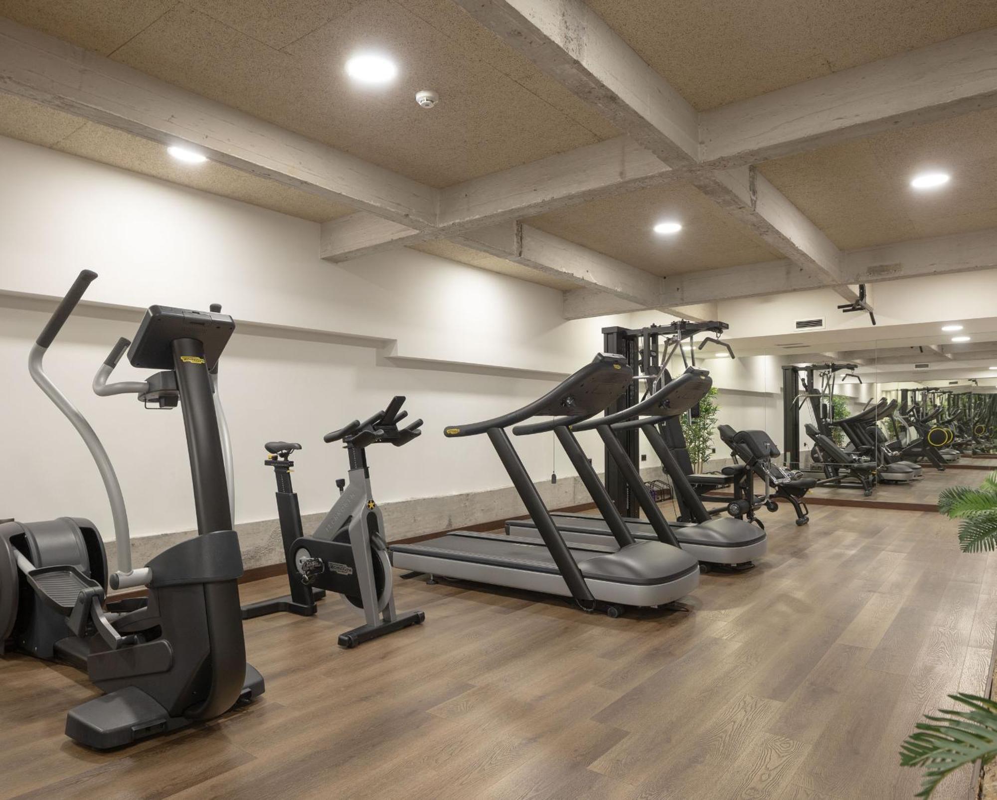 Tayko Hotel 4*