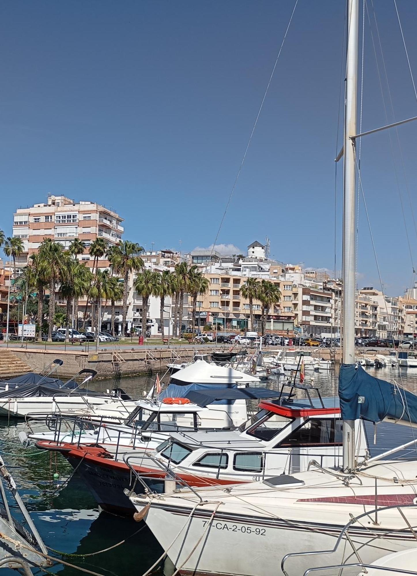 Plein Centre, Proche Et Port, Garage