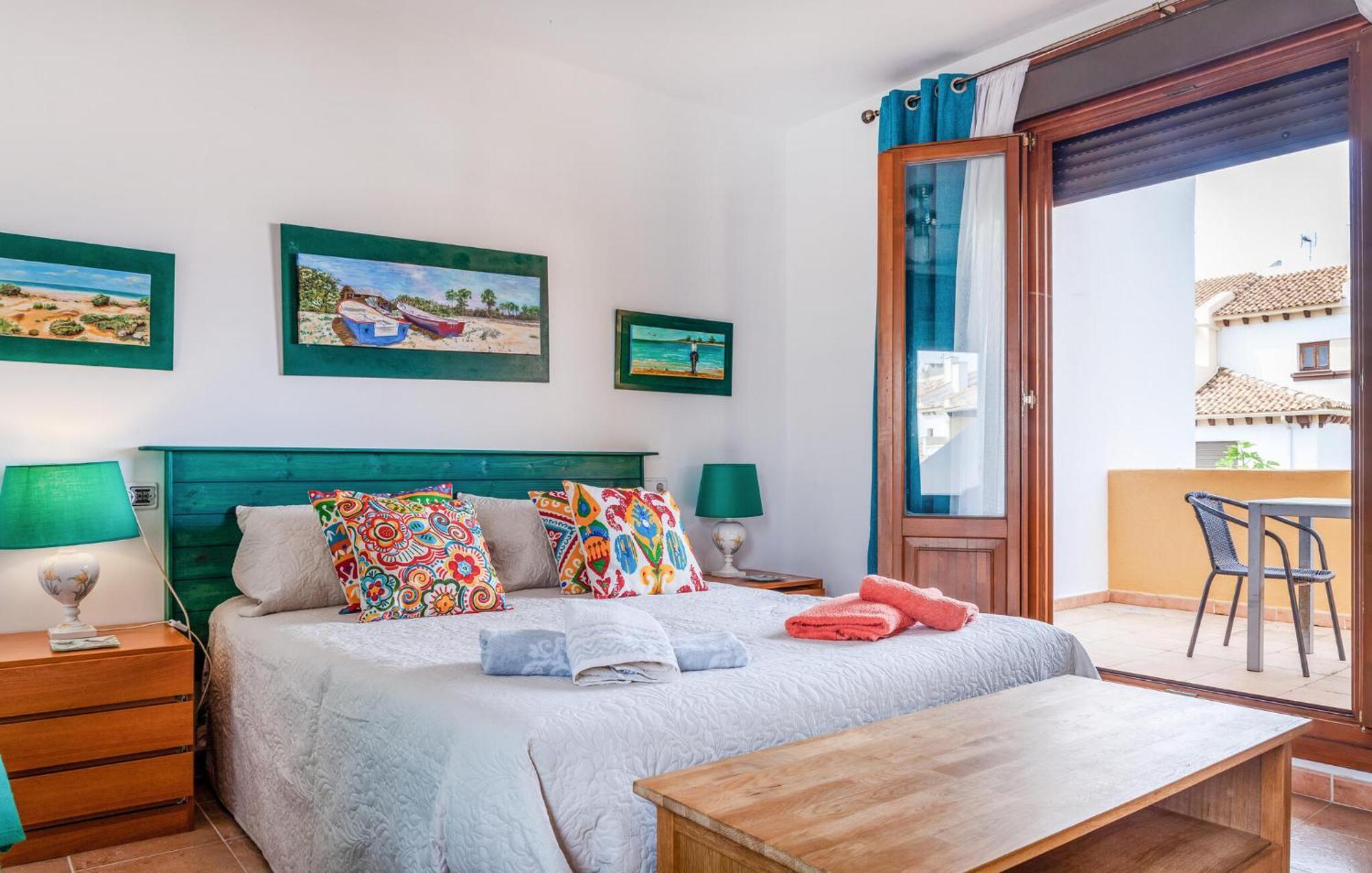 Lovely In With Kitchen Apartment