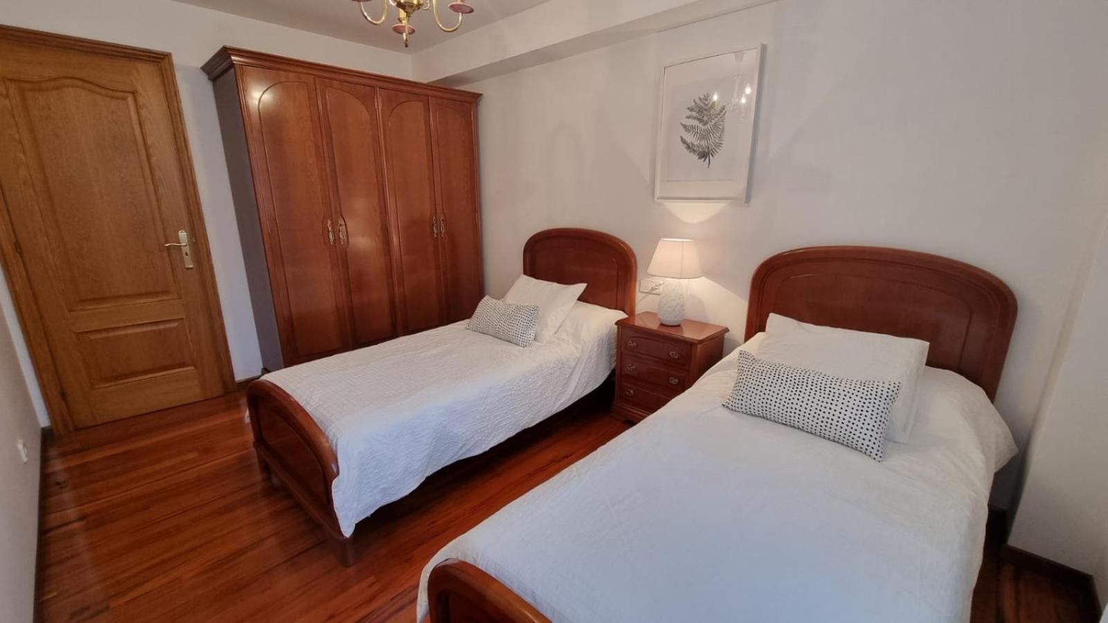 Apartment-sleeps5-parking-petfriendly Сasa de vacaciones