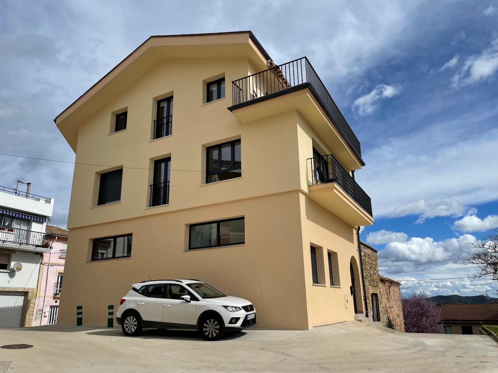 Montejurra Apartment *