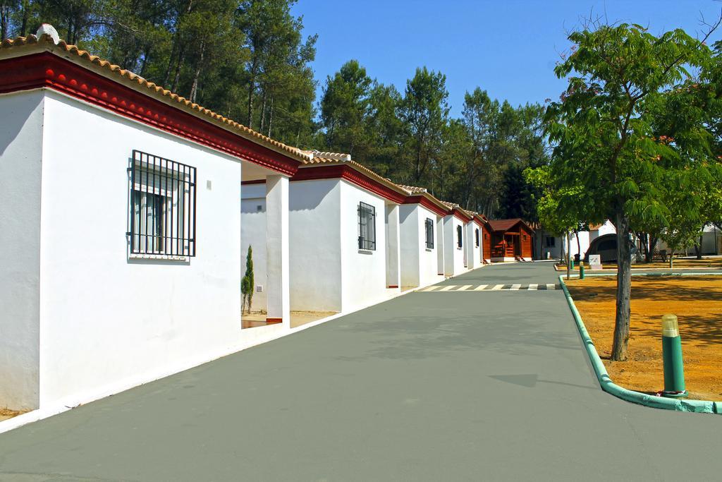 Campsite Centro De Ocio Alua Bungalows Camping Rafting Benameji